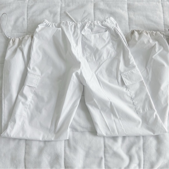 WHITE PARACHUTE PANTS! - Picture 3 of 3